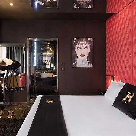 Hugo's Boutique - Adults Only מלון