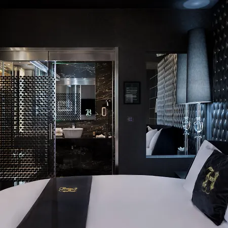 Hugo's Boutique - Adults Only 4* Saint Julian's