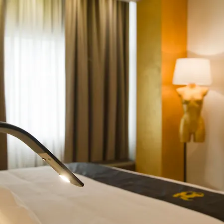 Hugo's Boutique - Adults Only Hotel 4*