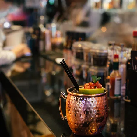 מלון Hugo's Boutique - Adults Only 4*