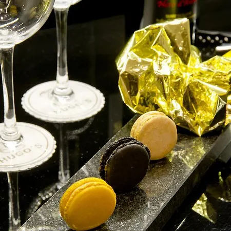 Hugo's Boutique - Adults Only San Ġiljan