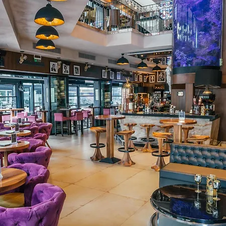 מלון Hugo's Boutique - Adults Only 4*