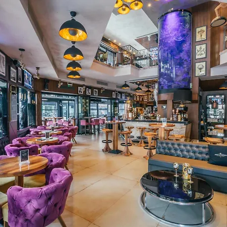 Hugo's Boutique - Adults Only Hotel 4*