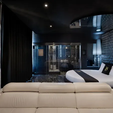 Hugo's Boutique - Adults Only Hotel 4*