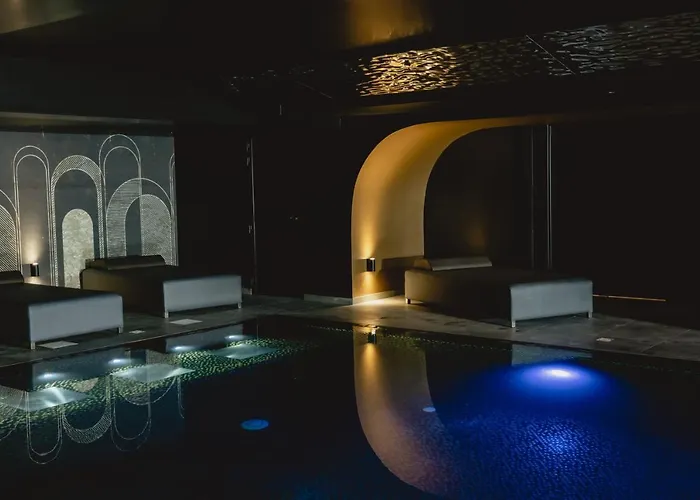 Hugo's Boutique - Adults Only 4* Saint Julian's