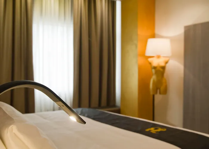 Hugo's Boutique - Adults Only Hotel 4*